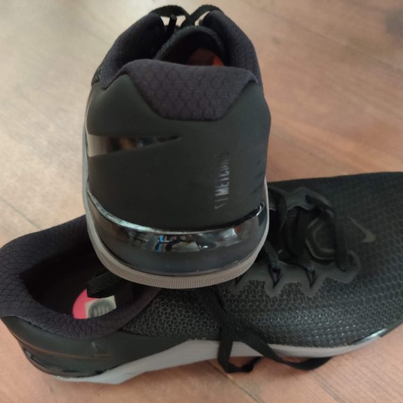 Nike Metcon 5, Black/Gunsmoke size 8.5 Mens - Picture 5 of 5